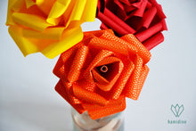 Charger l'image dans la galerie, Bouquet de roses en papier aux couleurs de l'automne