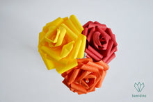 Charger l'image dans la galerie, Bouquet de roses en papier aux couleurs de l'automne