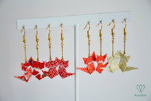 Charger l'image dans la galerie, Boucles d'oreilles dorées en origami en forme de chat