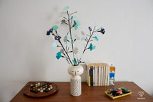 Charger l'image dans la galerie, Plante bleue et argentée en papier origami
