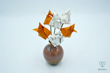 Charger l'image dans la galerie, Bouquet de tulipes en papier origami et papier recyclé
