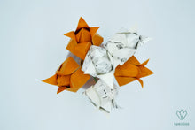 Charger l'image dans la galerie, Bouquet de tulipes en papier origami et papier recyclé