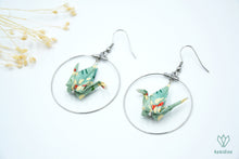 Charger l'image dans la galerie, Créoles argentées en origami en forme de grue