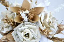 Charger l'image dans la galerie, Bouquet de fleurs en papier recyclé et papier origami