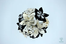 Charger l&#39;image dans la galerie, Bouquet de fleurs en papier partitions (noir et beige)
