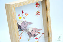 Charger l'image dans la galerie, Cadre avec deux moineaux sur une branche en papier origami
