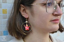 Charger l'image dans la galerie, Créoles dorées en origami en forme de grue