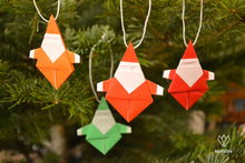 Charger l'image dans la galerie, Pères Noël en papier origami