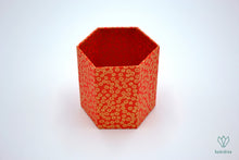 Charger l'image dans la galerie, pot à crayons en papier japonais rouge et dorée