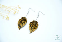 Charger l'image dans la galerie, Boucles d'oreilles argentées en origami en forme de feuille