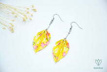 Charger l'image dans la galerie, Boucles d'oreilles argentées en origami en forme de feuille