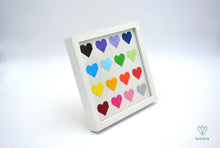 Charger l'image dans la galerie, Cadre blanc avec des cœurs multicolores en origami