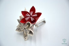 Charger l'image dans la galerie, Boutonnière en papier origami
