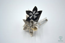 Charger l'image dans la galerie, Boutonnière en papier origami