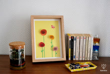 Charger l'image dans la galerie, 4 roses d'été en papier origami dans un cadre en bois