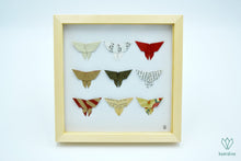 Charger l&#39;image dans la galerie, Cadre papillons en papier origami et papier recyclé

