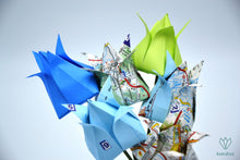 Charger l&#39;image dans la galerie, Bouquet de tulipes en papier origami et papier recyclé
