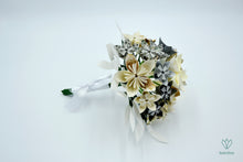 Charger l&#39;image dans la galerie, Bouquet or, argent, noir et blanc en origami
