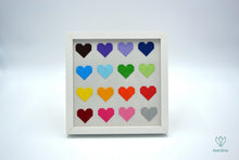 Charger l&#39;image dans la galerie, Cadre blanc avec des cœurs multicolores en origami

