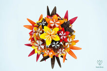 Charger l&#39;image dans la galerie, Bouquet automnal en papier origami
