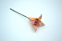 Charger l&#39;image dans la galerie, Fleur de lys en papier origami
